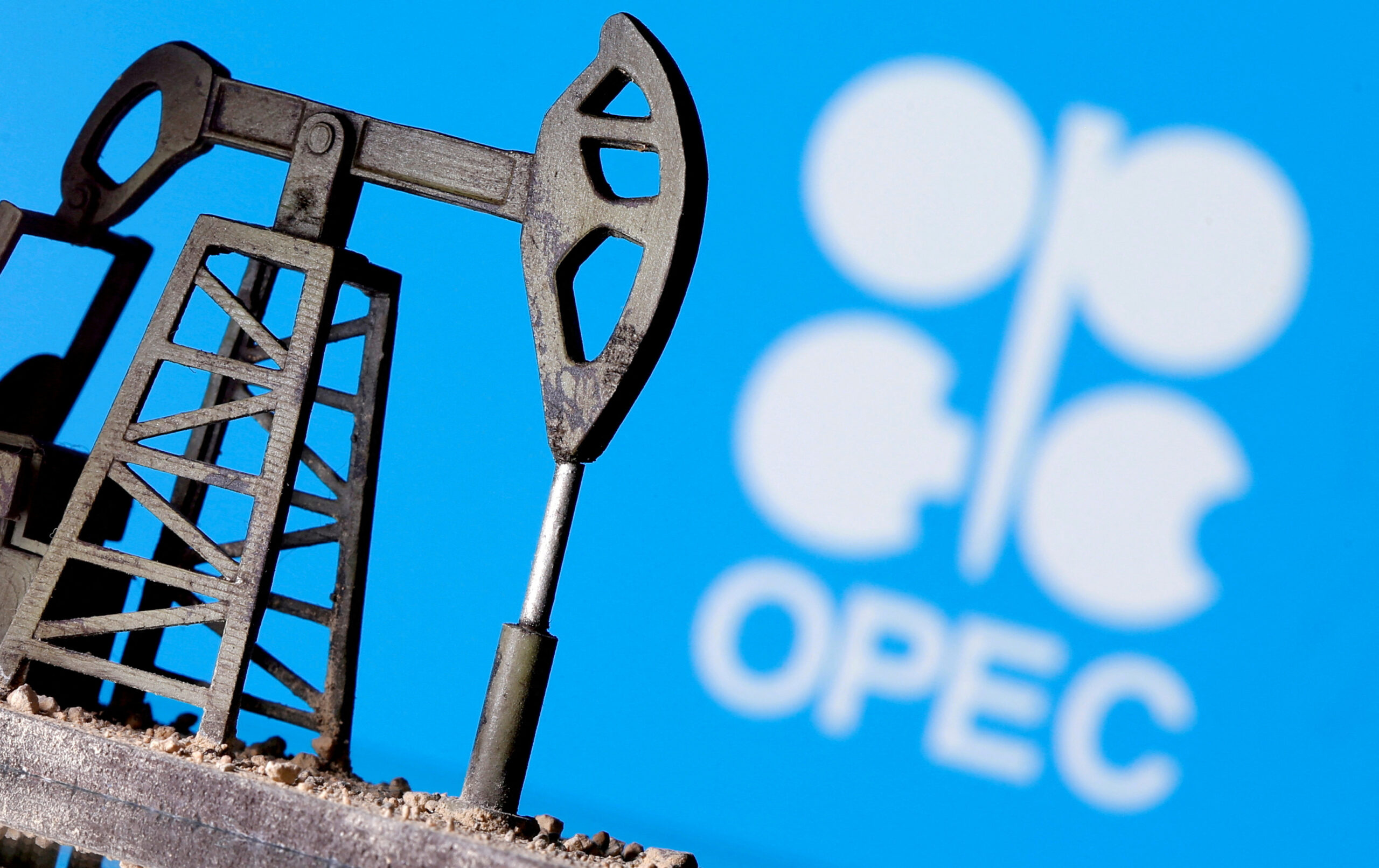 OPEC Sticks to Production Cut Strategy as Saudi Arabia Extends Oil Output Reduction